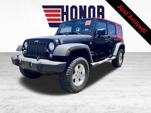 Used 2018 Jeep Wrangler Unlimited Sport AWD/4WD image 3