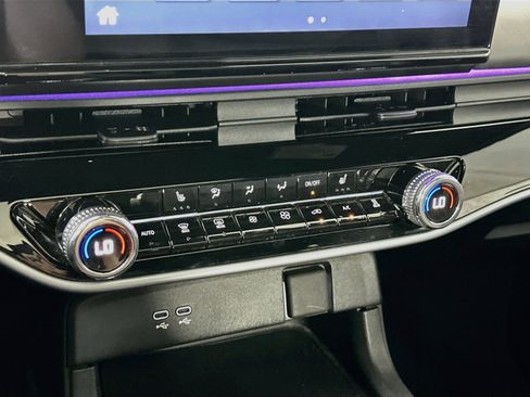 Used 2025 Honda Prologue Touring image 23