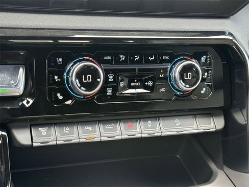 New 2026 GMC Sierra 3500 AT4 w/ AT4 Premium Plus Package image 21