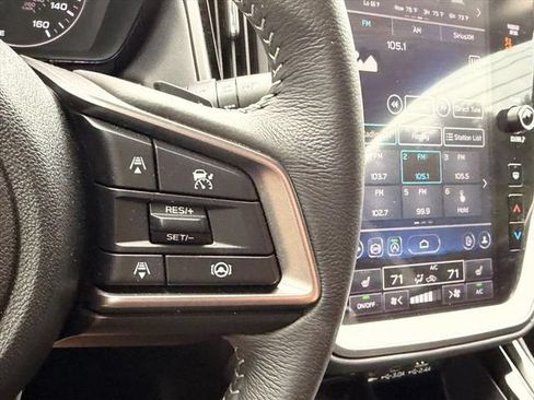 Used 2025 Subaru Outback Premium w/ Popular Package #1A AWD/4WD image 20