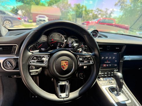 Used 2019 Porsche 911 Turbo AWD/4WD image 21