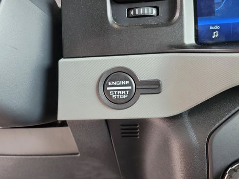 Used 2022 Ford Bronco Badlands AWD/4WD image 17