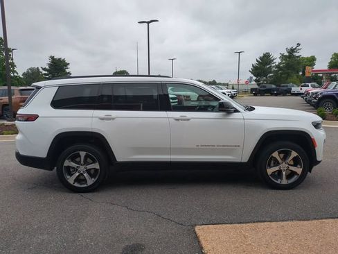 New 2026 Jeep Grand Cherokee L Limited w/ Trailer Tow Package AWD/4WD image 3