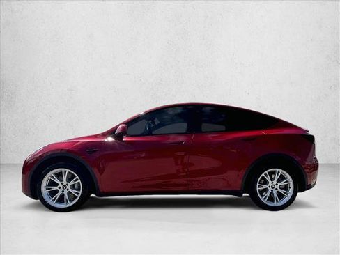 Used 2022 Tesla Model Y Long Range AWD/4WD image 6