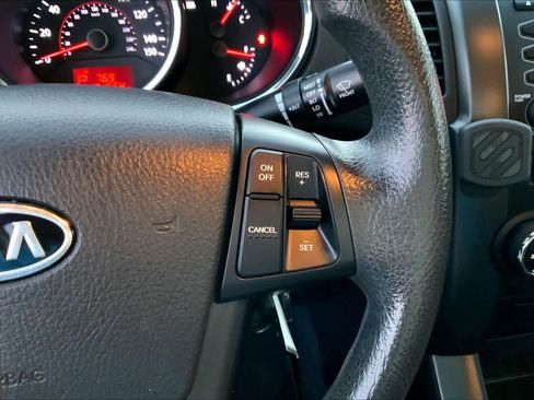 Used 2012 Kia Sorento LX image 24