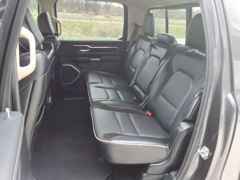 Used 2020 RAM 1500 Laramie AWD/4WD image 28