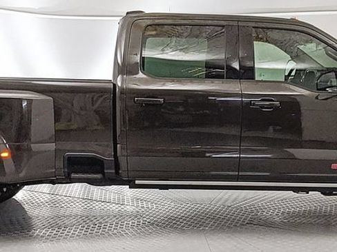 Certified 2025 Ford F350 Lariat w/ Lariat Ultimate Package AWD/4WD image 2