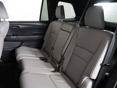 Used 2023 Honda Passport EX-L image 33