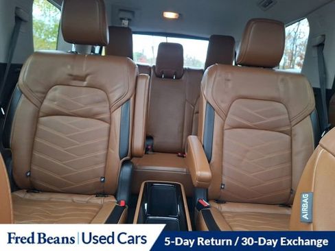 Used 2022 Nissan Pathfinder Platinum w/ Cargo Package image 18