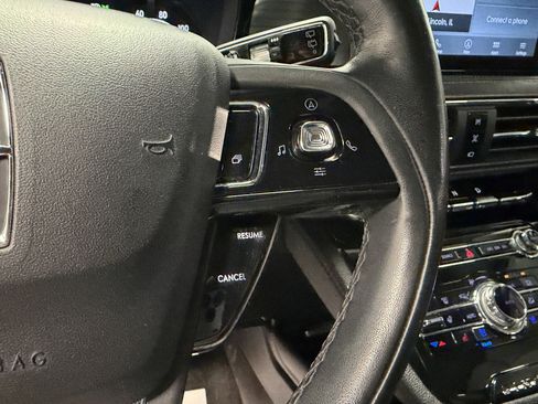 Used 2021 Lincoln Corsair AWD w/ Premium Package image 15