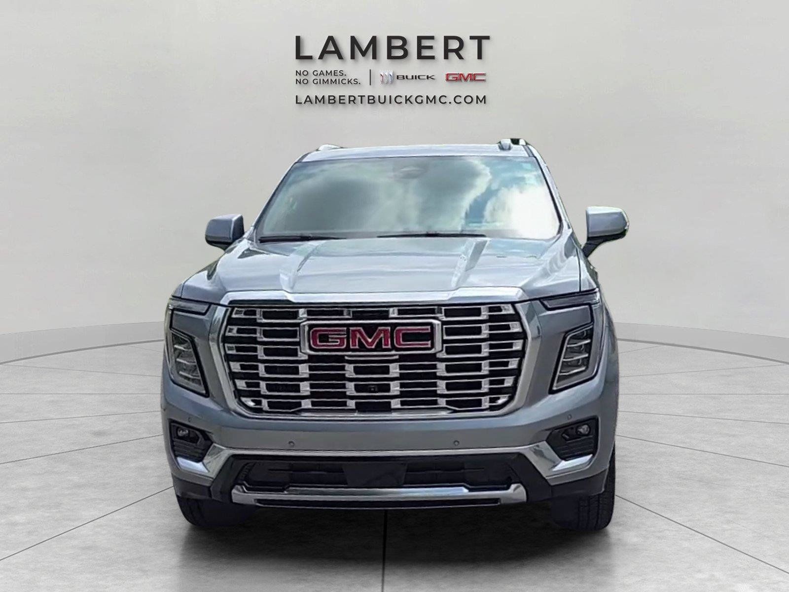 Used 2025 GMC Yukon Denali AWD/4WD image 8