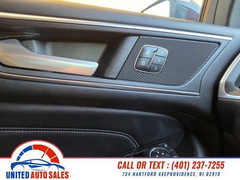 Used 2017 Ford Edge Titanium AWD/4WD image 21