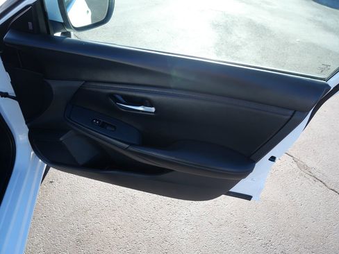 Used 2022 Nissan Sentra S image 31