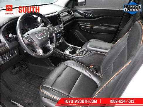 Used 2022 GMC Acadia AT4 w/ Technology Package image 9