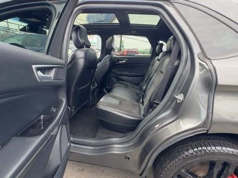 Certified 2019 Ford Edge ST w/ Equipment Group 401A image 18