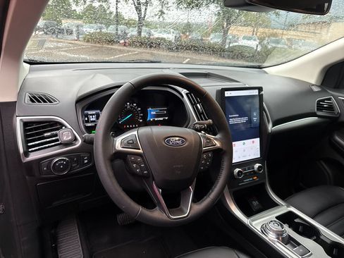 Used 2022 Ford Edge SEL w/ Convenience Package AWD/4WD image 15