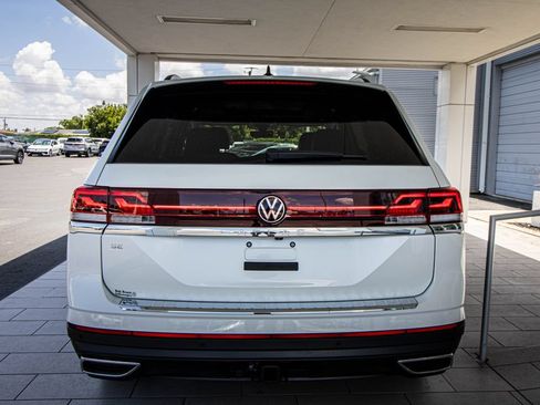 New 2026 Volkswagen Atlas SE FWD image 18