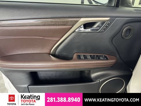 Used 2018 Lexus RX 350L Luxury w/ Accessory Package FWD image 11
