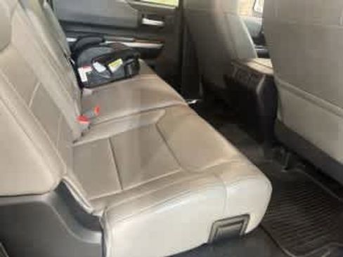 Used 2017 Toyota Tundra Limited w/ Limited Premium Package image 18