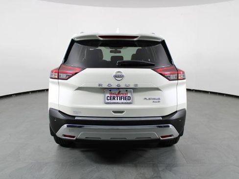Certified 2023 Nissan Rogue Platinum AWD/4WD image 11