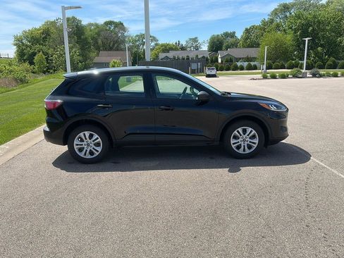 Used 2022 Ford Escape S AWD/4WD image 2