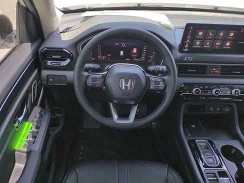 New 2026 Honda Pilot Touring image 14
