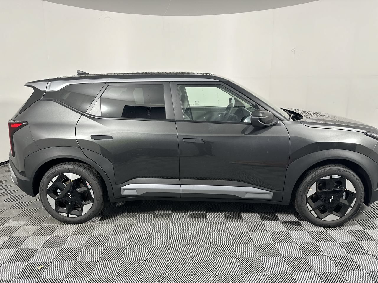New 2027 Kia Seltos S FWD image 18