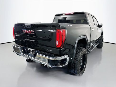 Used 2022 GMC Sierra 1500 SLT image 7