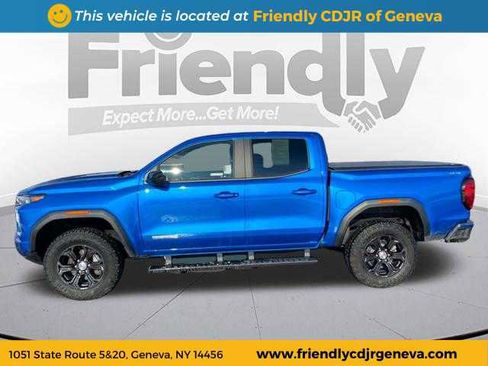 Used 2024 GMC Canyon Elevation w/ Convenience Package image 8