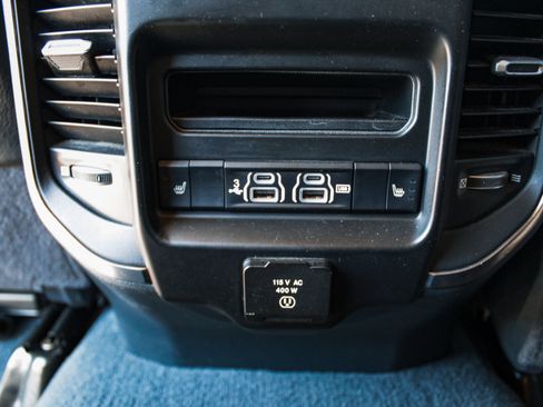 Used 2019 RAM 3500 Limited AWD/4WD image 32