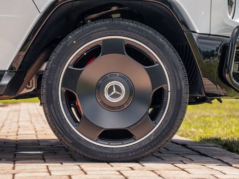 Used 2024 Mercedes-Benz G 63 AMG 4MATIC image 14