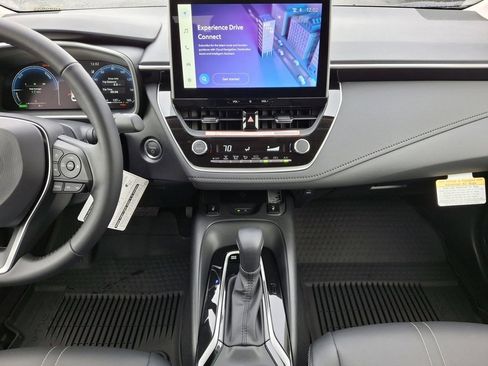 Used 2026 Toyota Corolla XLE image 18