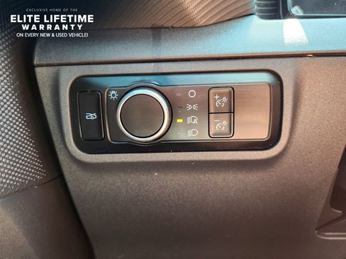 Used 2024 Ford Mustang Coupe RWD image 18