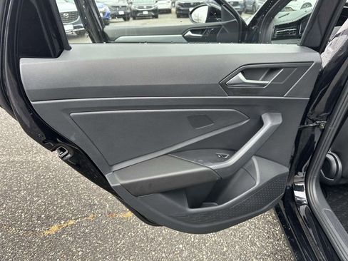 Used 2025 Volkswagen Jetta Sport image 20