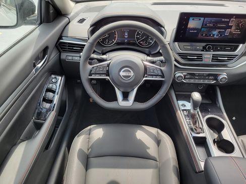 New 2025 Nissan Altima 2.5 SR w/ SR Premium Package image 13