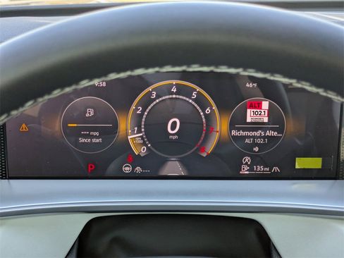 New 2025 Volkswagen Tiguan SE image 27