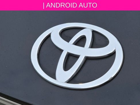 Used 2024 Toyota Crown Limited image 9