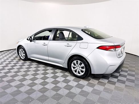 Certified 2025 Toyota Corolla LE image 21