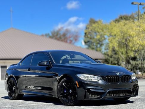 Used 2016 BMW M4 Convertible image 3