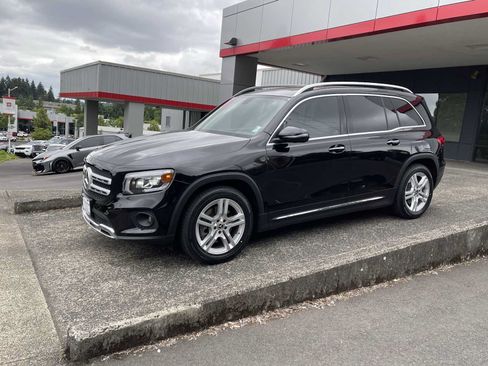Used 2020 Mercedes-Benz GLB 250 4MATIC image 4