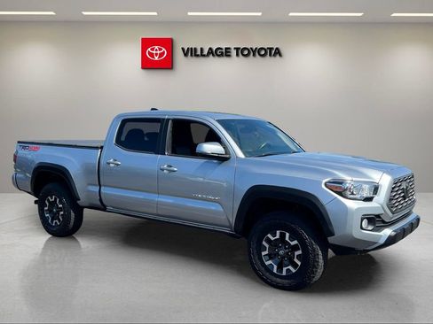 Certified 2022 Toyota Tacoma TRD Off-Road w/ Technology Package AWD/4WD image 7