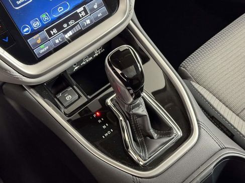 Used 2025 Subaru Outback Premium image 27