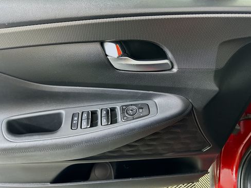 Used 2019 Hyundai Santa Fe SE FWD image 15