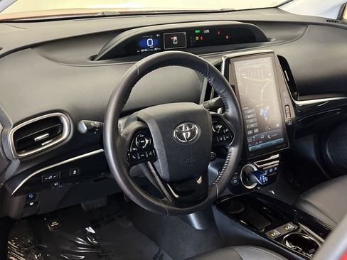 Used 2021 Toyota Prius Prime XLE w/ Carpet Mat Package (TMS) FWD image 15