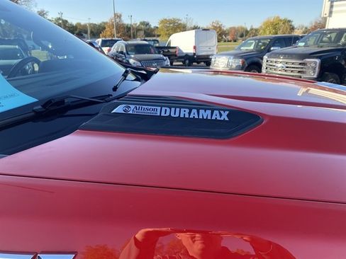 Used 2024 Chevrolet Silverado 2500 LTZ w/ LTZ Premium Package image 5