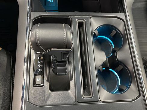 Used 2021 Ford F150 Lariat w/ Equipment Group 502A High image 22