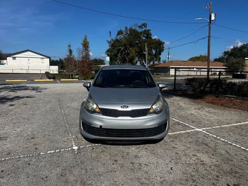 Used 2016 Kia Rio LX image 2