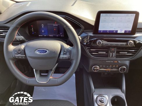 Used 2025 Ford Escape ST-Line AWD/4WD image 16
