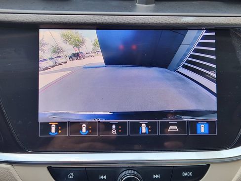 Used 2022 Buick Encore GX Essence w/ Advanced Technology Package FWD image 17