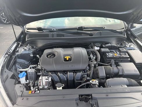 Used 2022 Kia Forte LXS w/ LXS Technology Package FWD image 27